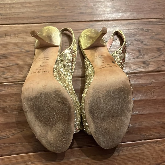 Kate Spade Charm Gold Bow Peep Toe Heels Size 8.5 - Picture 9 of 12